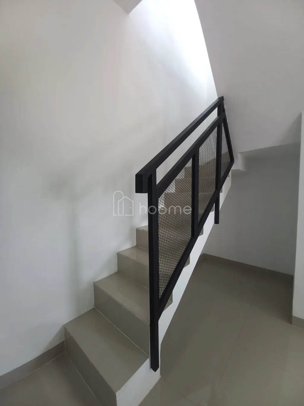 Di jual Rumah 2 Lantai 500 Jutaan di Depok