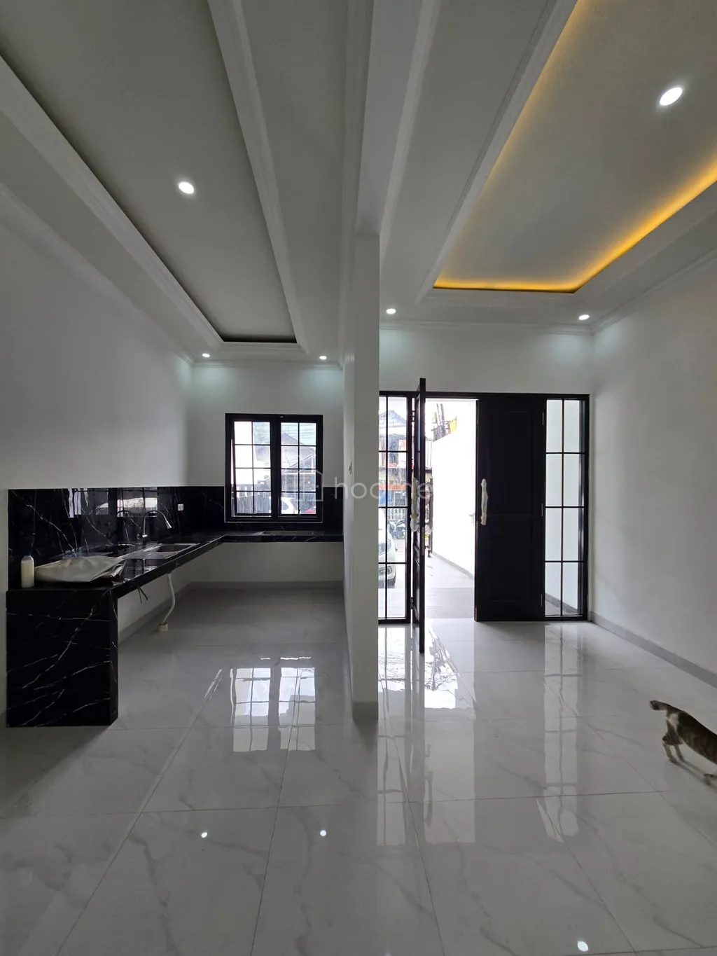 Rumah baru design classic modern non komplek di Cipinang Cempedak Jaktim 