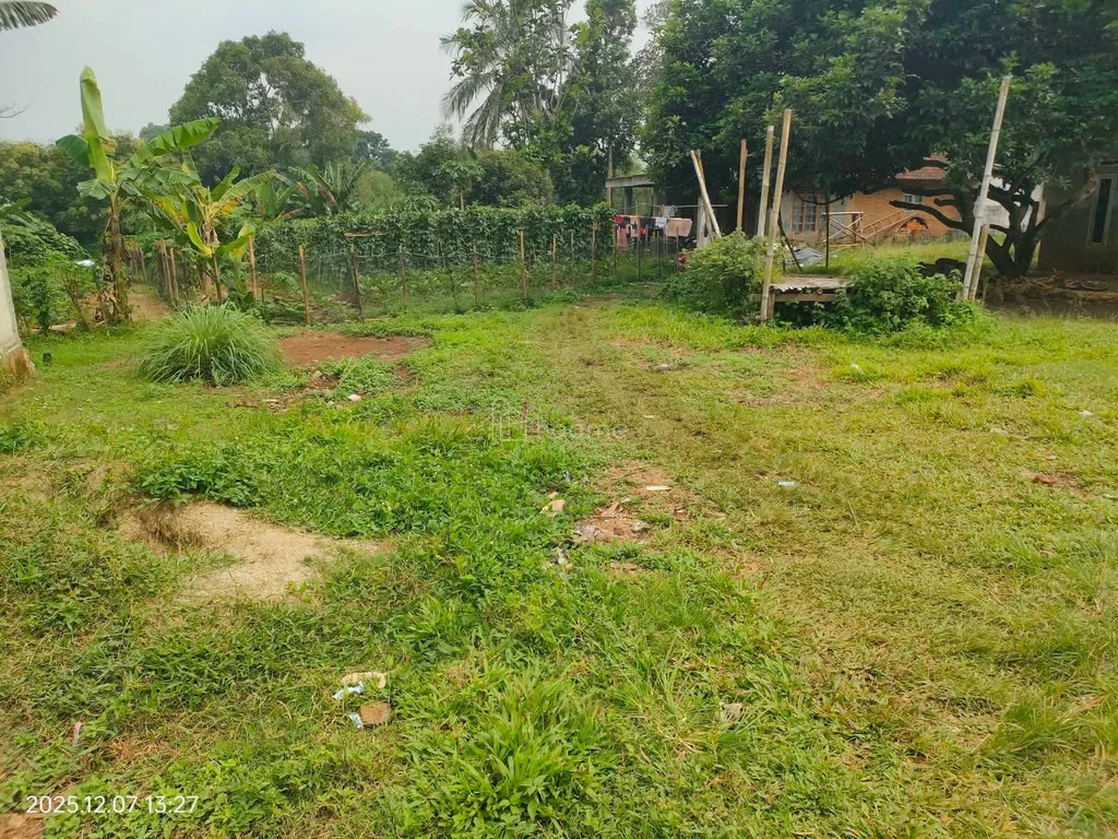 JUAL LAHAN KOSONG. STRATEGIS. AKSES MOBIL. ASPAL. LEBAR MUKA 20M. SHM.