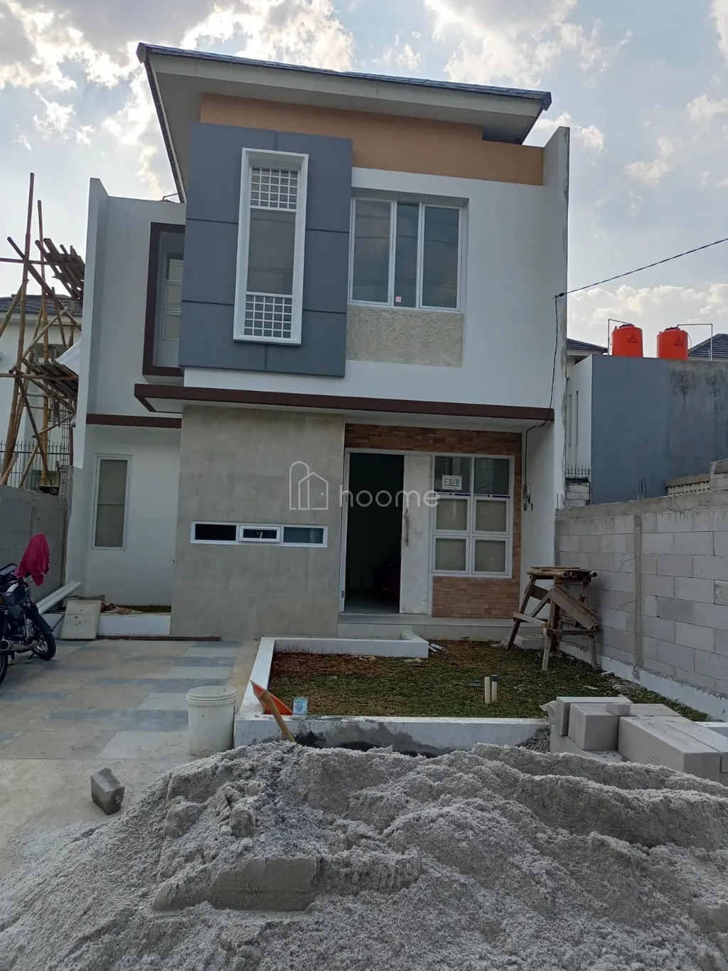 Rumah Modern 2 Lantai Dekat Tol – Lokasi Strategis & Siap Huni