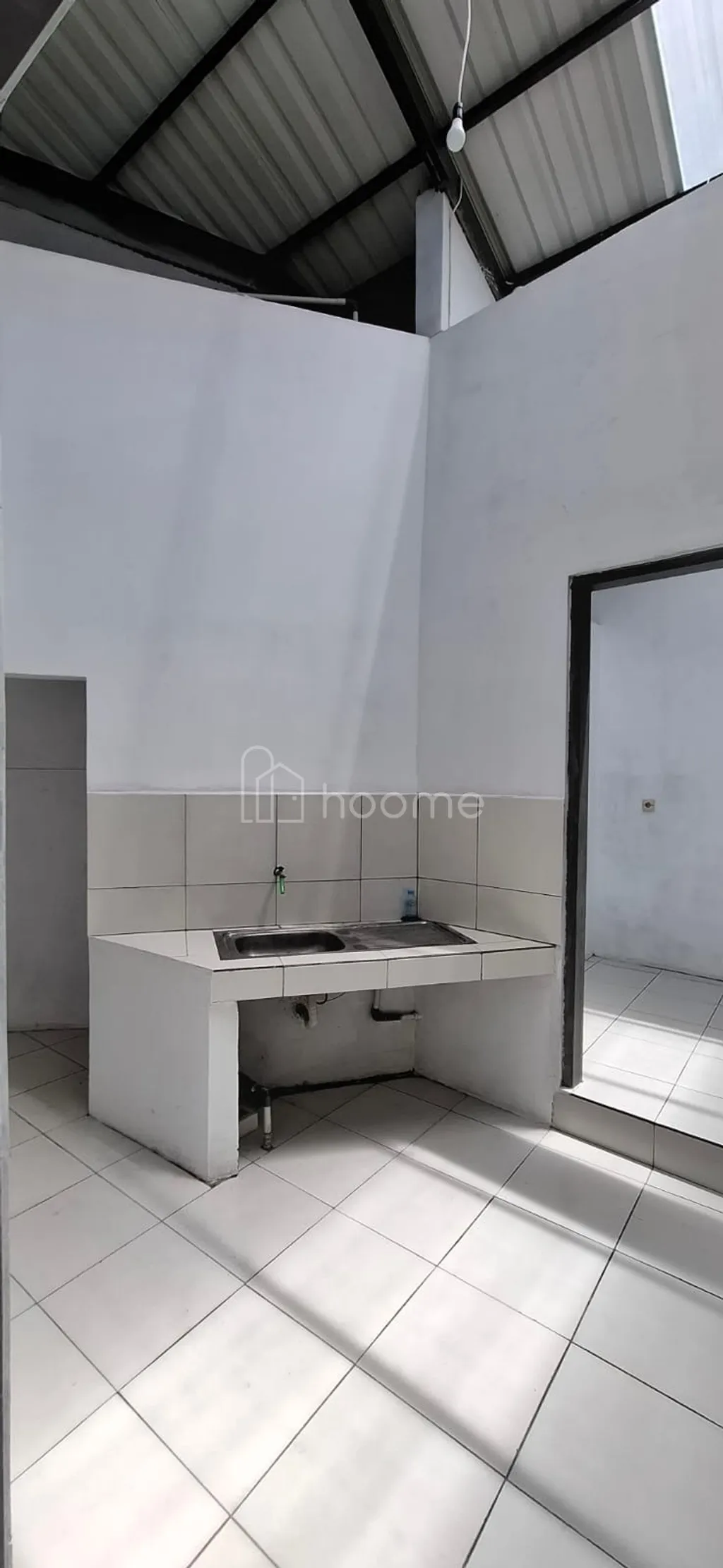 Disewakan tempat usaha pinggir jalan di bandung kota