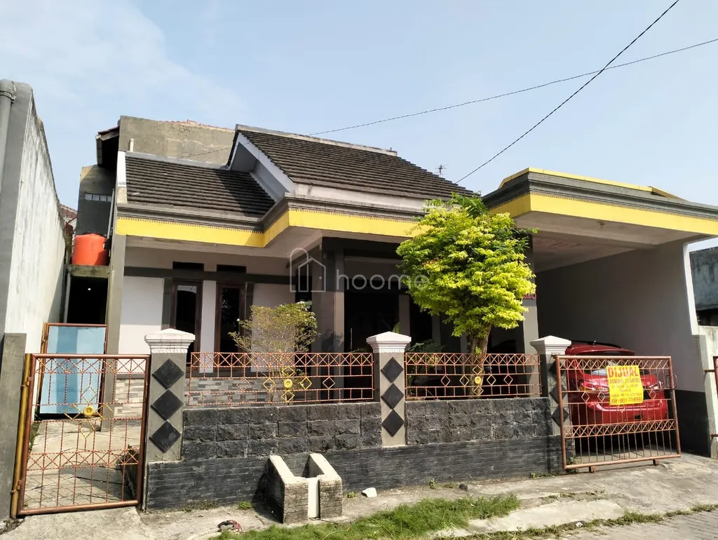 Bismilah  moga laku sebelum lebaran 620 juta ( diskon berat ) Kampoeng Raya Residence  Jl empat lima Cikulur Serang kota LT 245,LT 163,KT4 KM3,Rklg luas,Rtm,dapur, taman depan,belakang,garasi,listrik 2200W,jet pump,lantai full granit 60x60,cat Jotun +/- 5 menit ke fasilitas kota Sertifikat :SHM Hub  Tlp/WA  082177192694