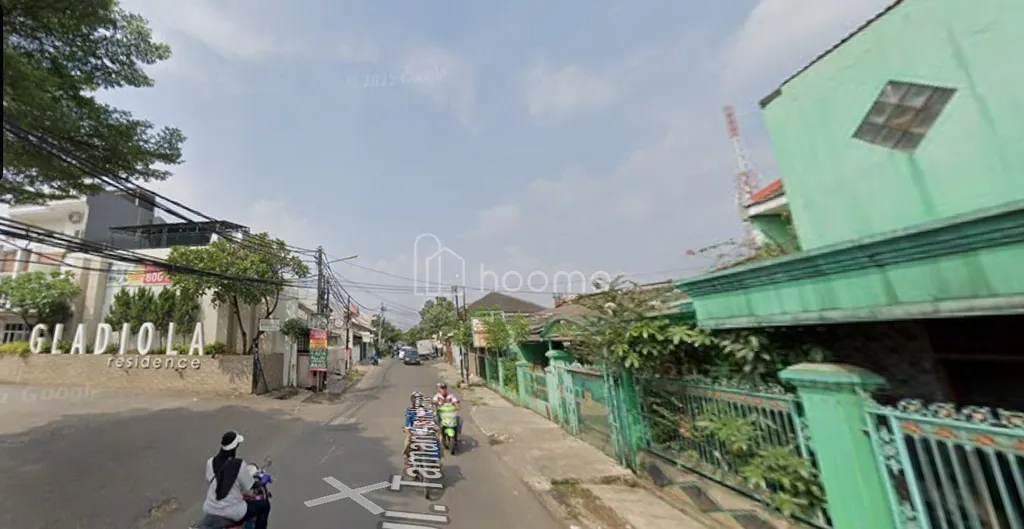 Rumah Pinggir Jalan – Lingkungan Ramai & Prospektif