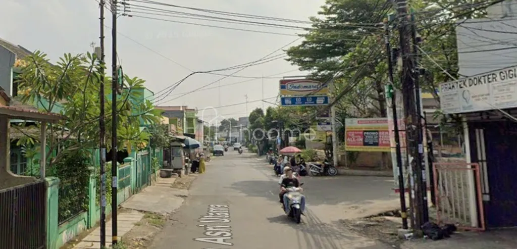 Rumah Pinggir Jalan – Lingkungan Ramai & Prospektif