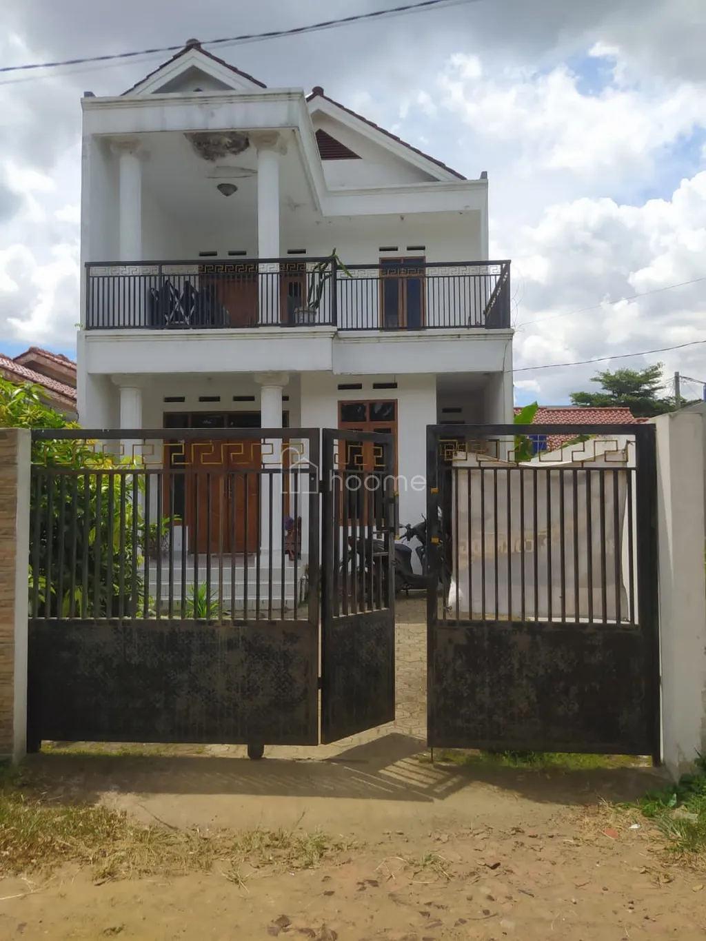 Rumah mewah harga murah dekat Grand Depok CIty