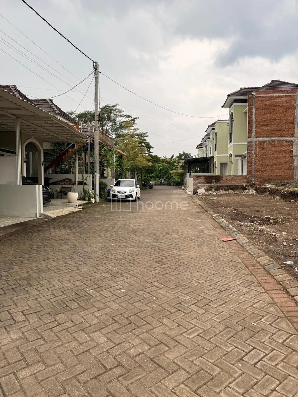 DIJUAL Rumah hunian asri berlokasi strategis di Batu dekat dengan lokasi wisata