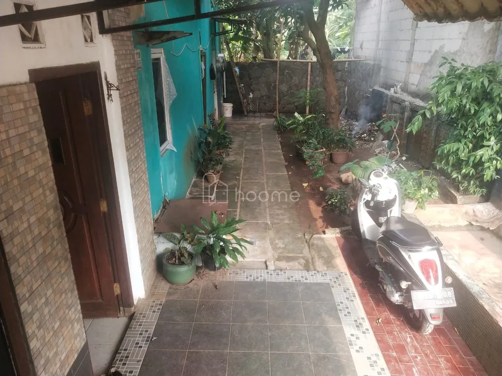 DIJUAL RUMAH DIPERKAMPUNGAN ASRI