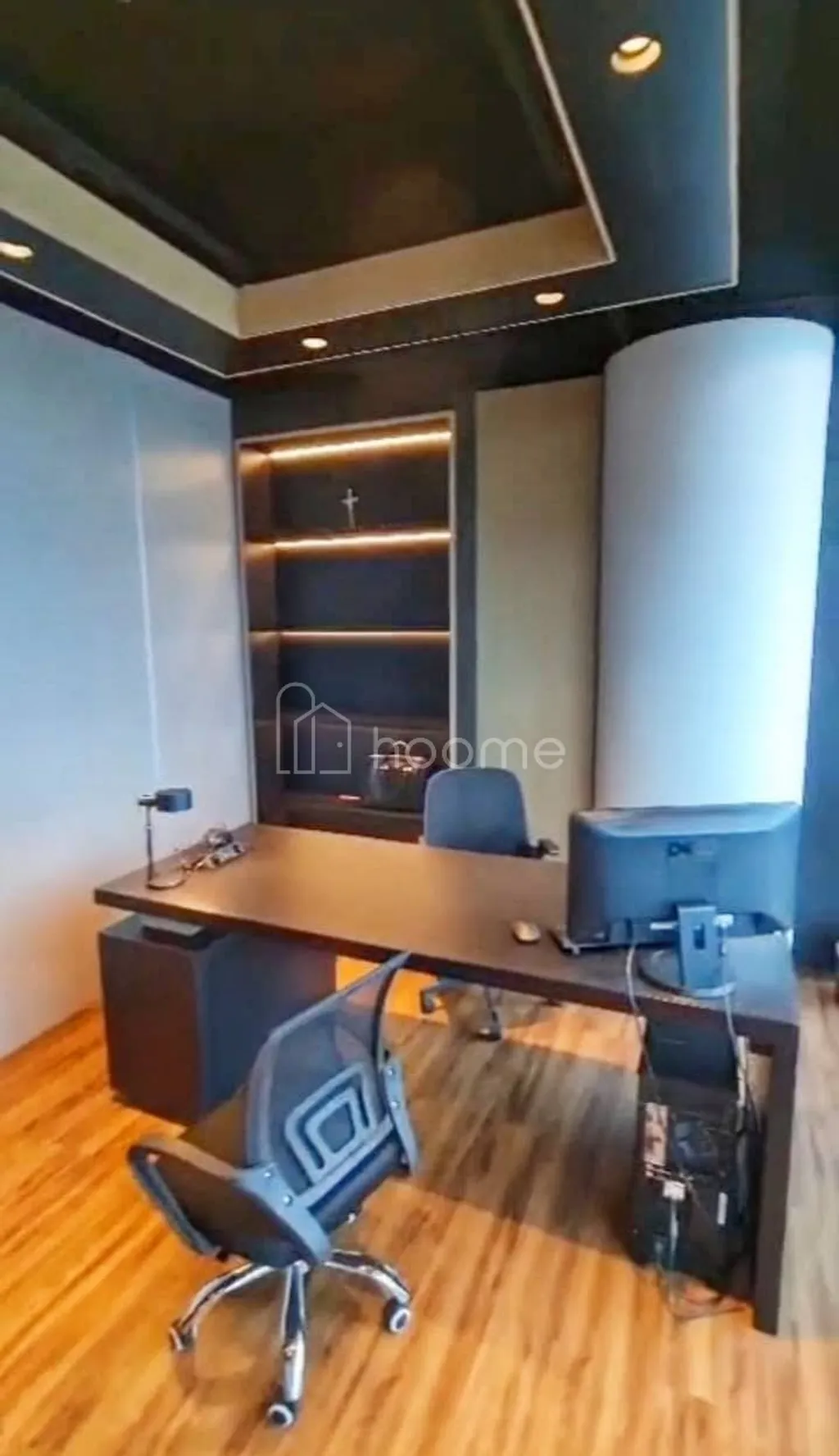 Jual RUGI OFFICE TOWER CIPUTRA WORLD Surabaya Furnish Ciamik