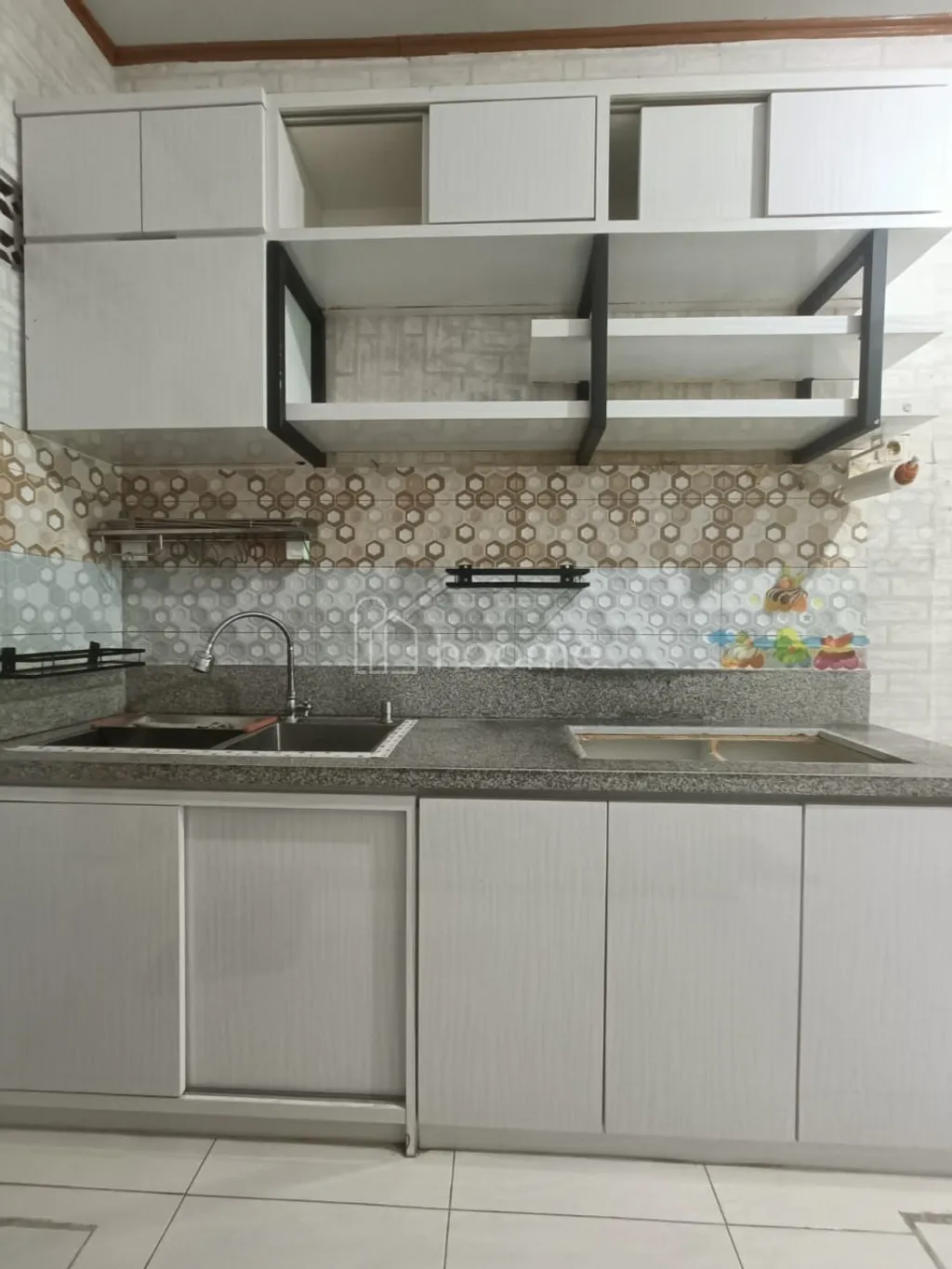 Rumah Daerah Menceng Cengkareng Jakarta Barat 2 Lt SHM