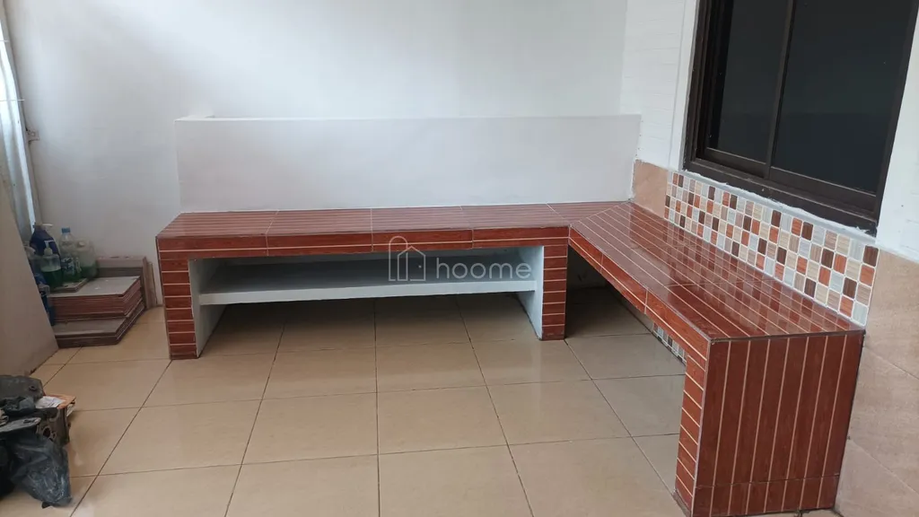 Dijual Rumah BU Dekat Alun Alun Kota Depok 