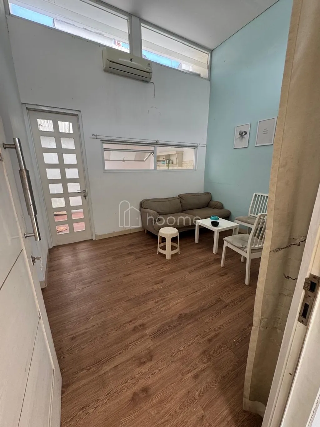 Deskripsi Jual cepat rumah siap huni di pondok aren, tangerang selatan Alamat lengkap : palmspring Luas Tanah : 84 Luas Bangunan : 80 Lebar muka : 8 Hadap : selatan Kmr tidur : 3 Kmr mandi : 2 Air : sumur pompa Daya Listrik : 2200 Kitchen set : Ada Jumlah lantai : 2 Sertifikat : SHM