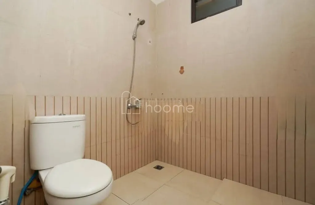 dijual rumah metland