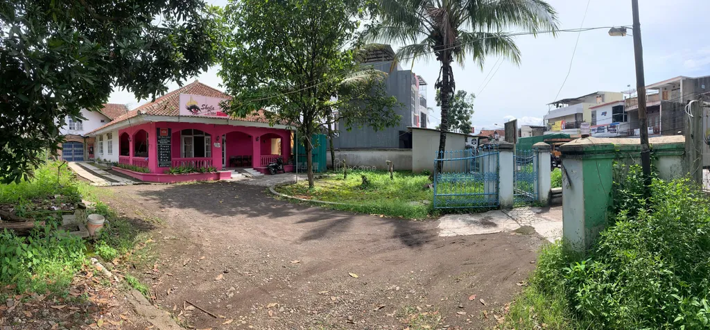 Rumah 1618m2 lokasi Premium Mainroad Garut Kota (Murah)