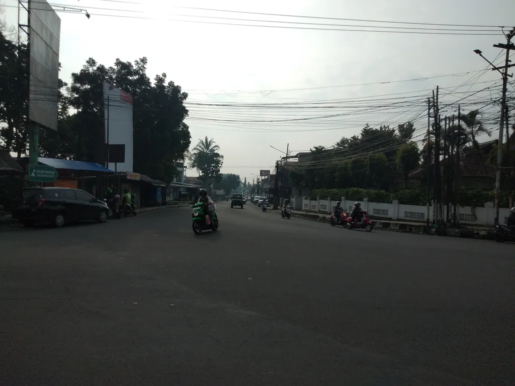 Rumah 1618m2 lokasi Premium Mainroad Garut Kota (Murah)