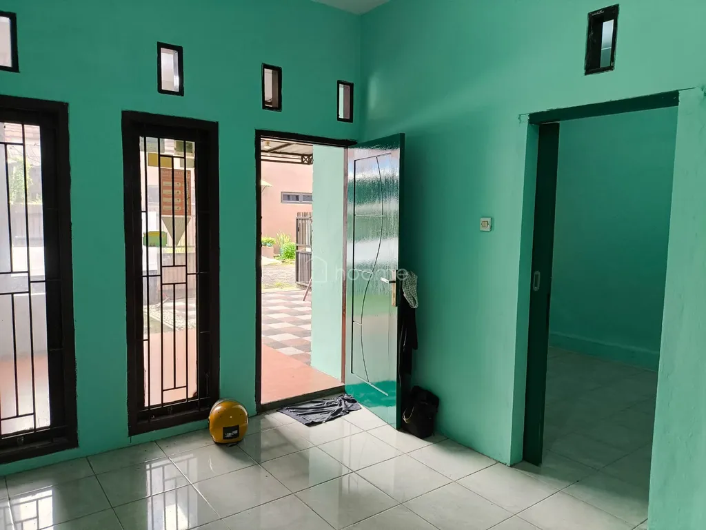 Rumah disewakan di Griya Pekapuran Indah Depok, 200m dari pintu tol Cisalak, 750m dari gerbang UIII