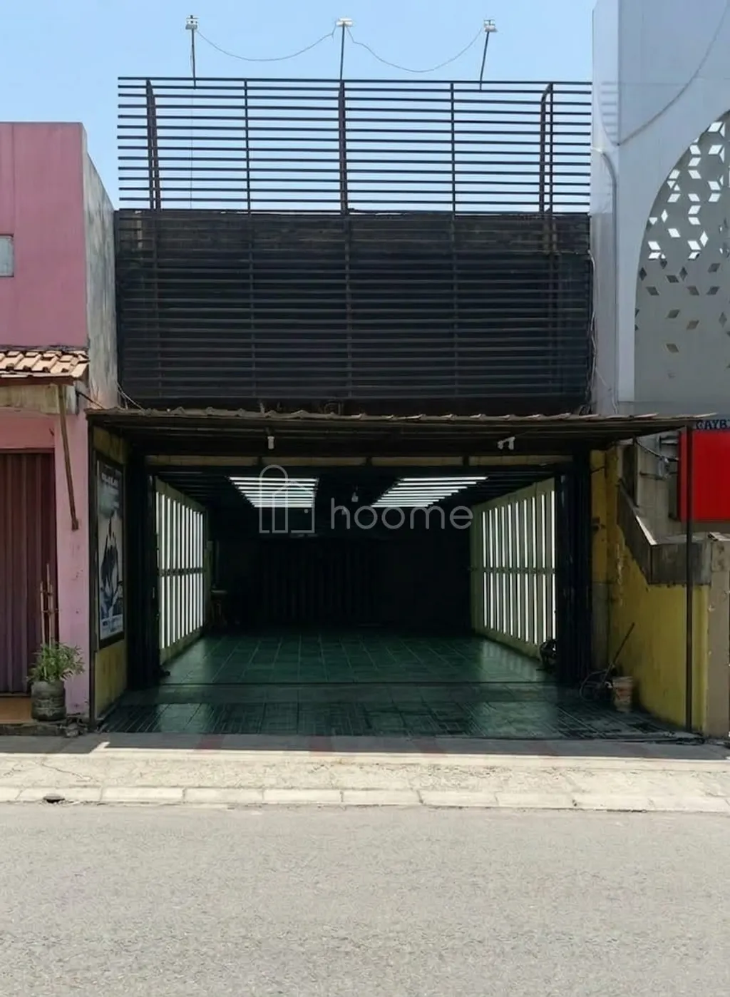 Rumah Setiabudi Bandung, dekat McDonald