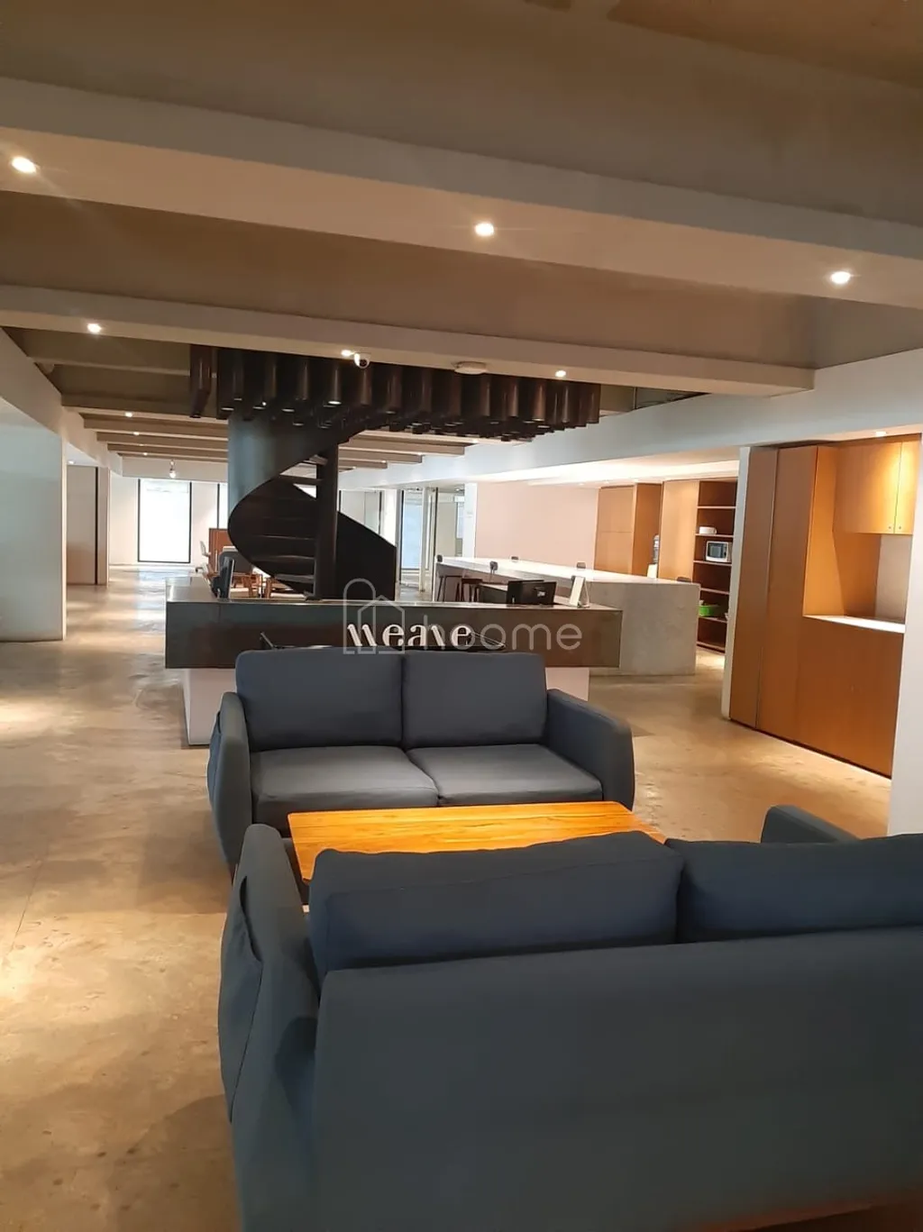  Sewa kantor lokasi strategis dijalan Boulevard Gading Serpong