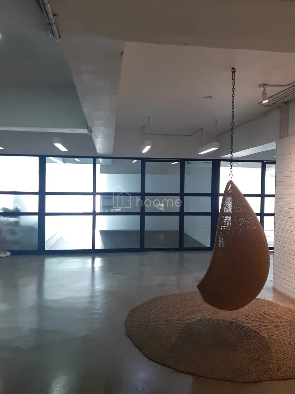  Sewa kantor lokasi strategis dijalan Boulevard Gading Serpong