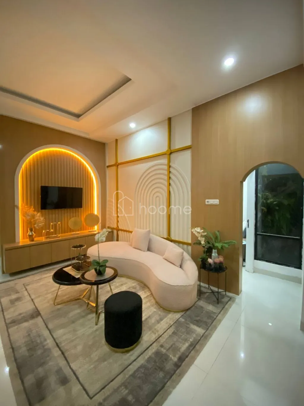 Dijual rumah 2 lantai dengan konsep asian tropis