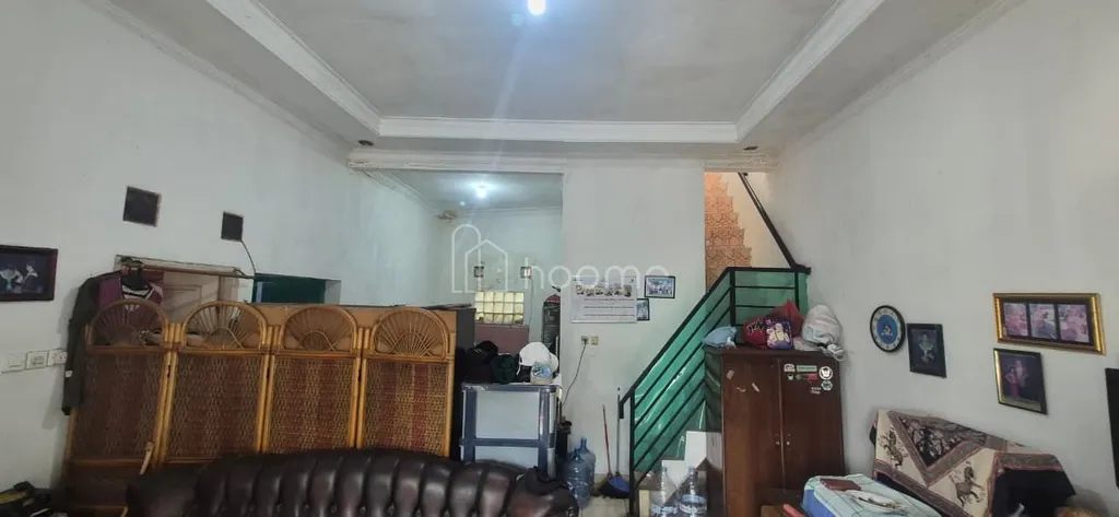Di jual rumah Bintara 17