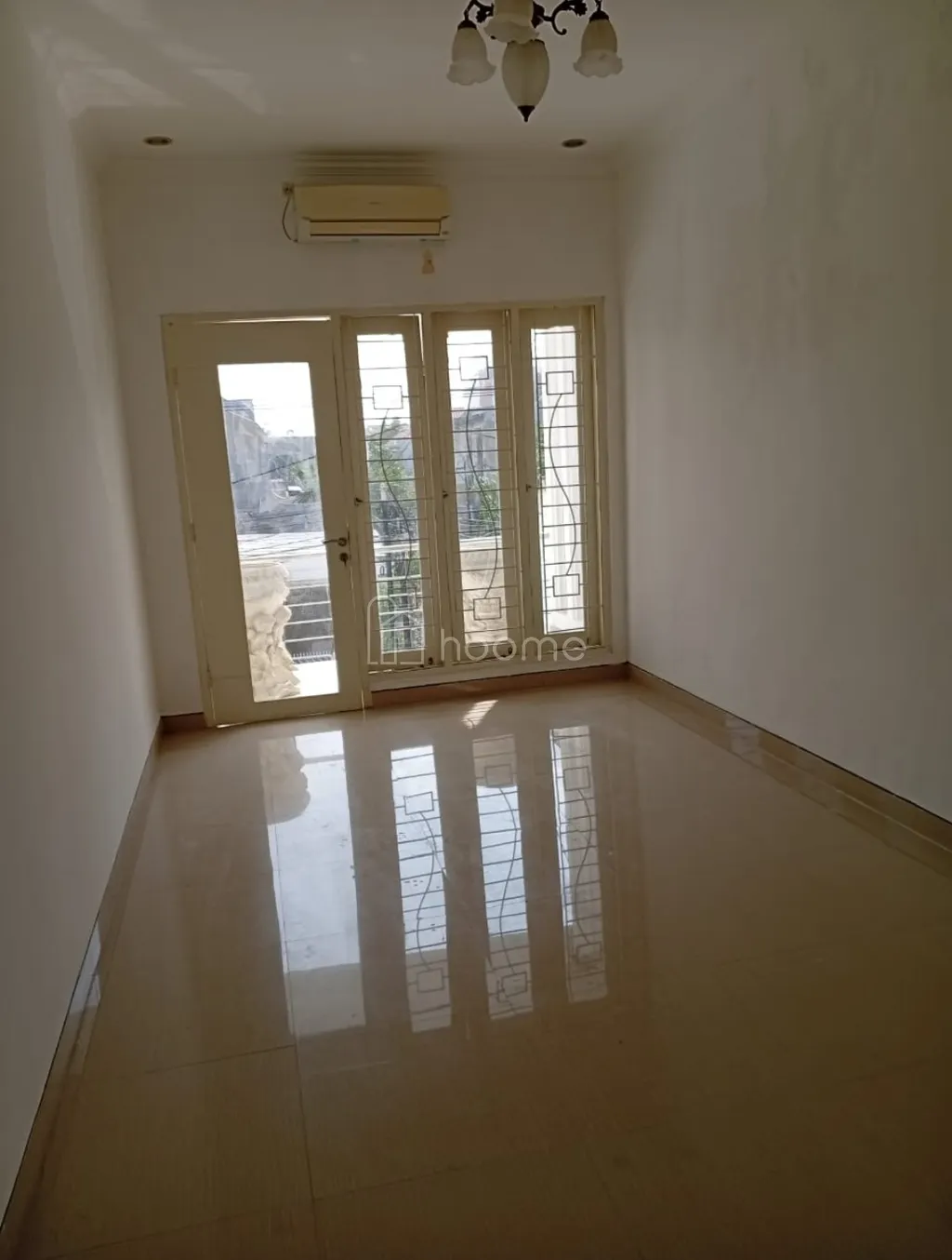 Jual Harga Nego Ciamik Rumah Mulyosari Siap huni SHM 2 lt dekat Kampus, Sekolah dan Mall 