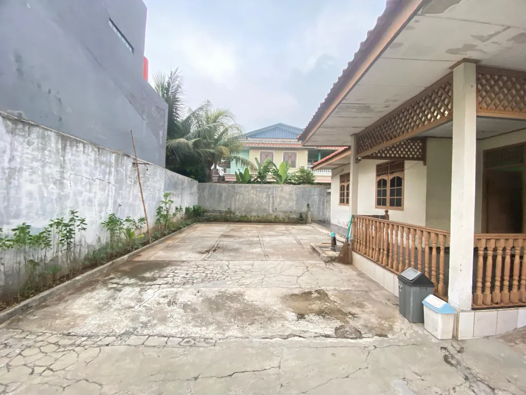 Simbol Kenyamanan di Jantung Jatimakmur: Rumah Klasik Terawat 386m² – Kanvas Sempurna untuk Investasi & Hunian Masa Depan