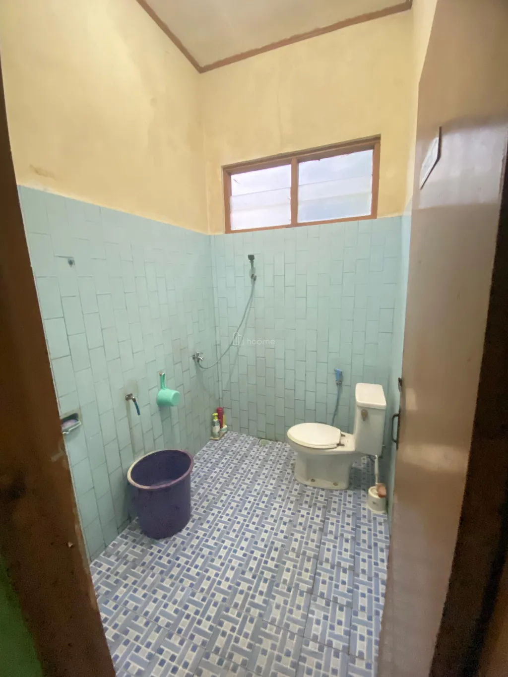 Simbol Kenyamanan di Jantung Jatimakmur: Rumah Klasik Terawat 386m² – Kanvas Sempurna untuk Investasi & Hunian Masa Depan