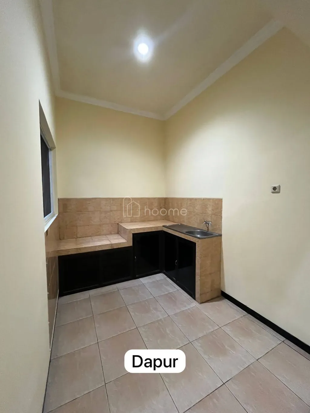 Sewa atau Jual Rumah Bagus Mulyosari SHM dekat kampus ITS, Unair