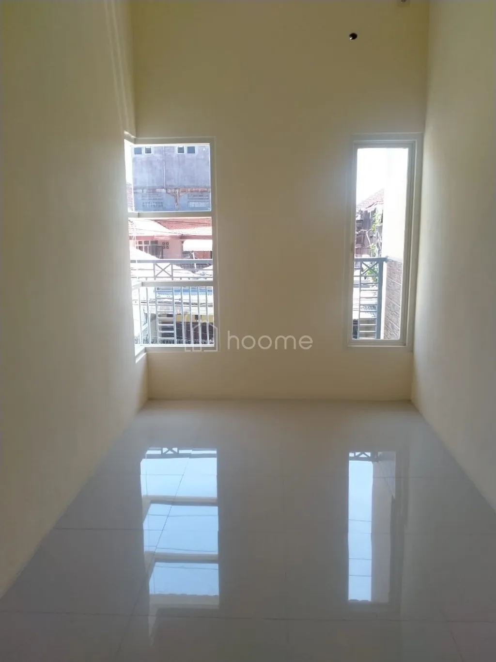 Jual Murah SHM 2 lantai Lebak Arum 3KT, Dekat Kenjeran, Pakuwon City, Karangmenjangan