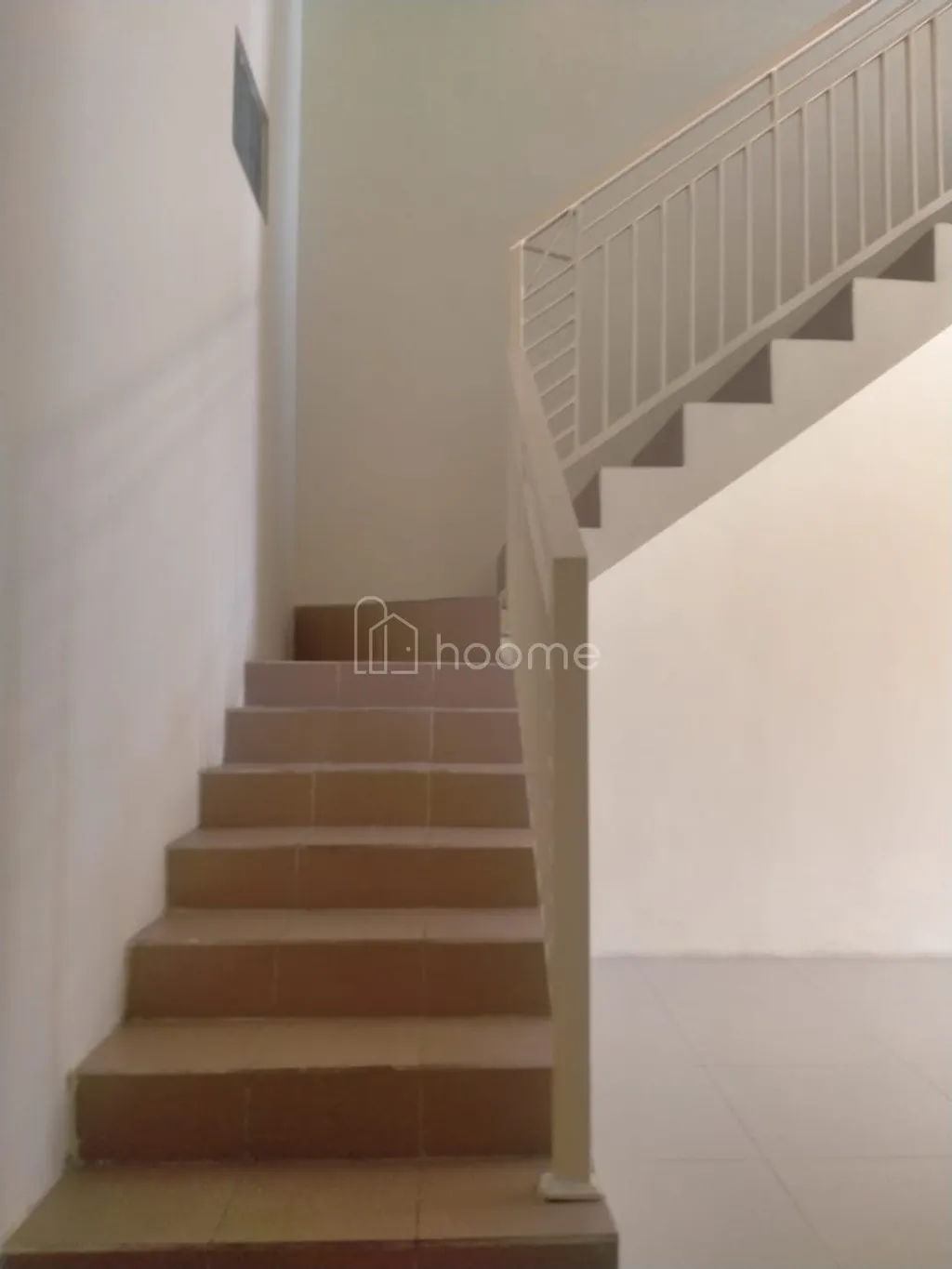 Jual Murah SHM 2 lantai Lebak Arum 3KT, Dekat Kenjeran, Pakuwon City, Karangmenjangan