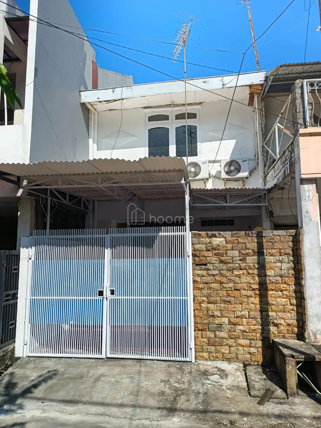 Rumah Strategis 2 Lantai di Permata Biru 2 Kelapa Gading Timur – Dekat Boulevard & Mall, Siap Huni!