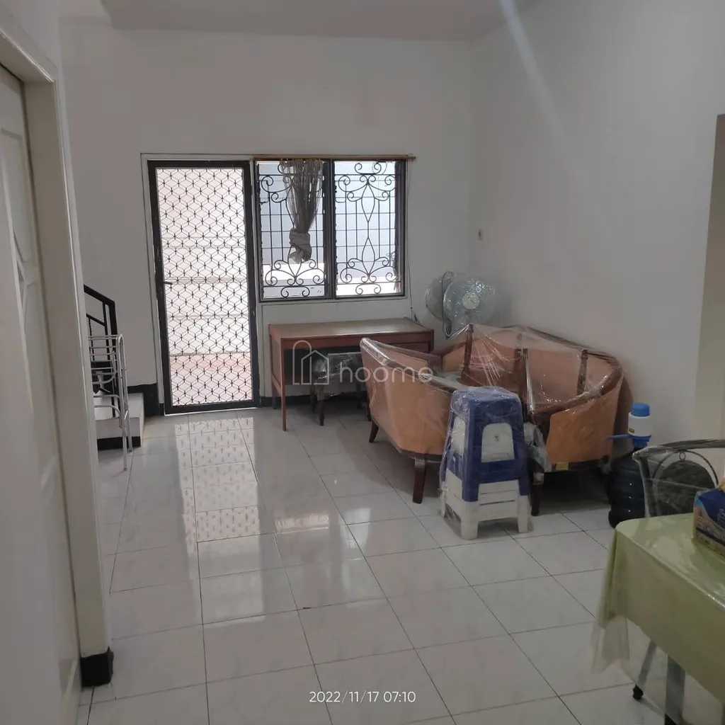 Sewa Jual Rumah 3KT SHM Lebak Indah 2 Lt dekat Kenjeran, Pakuwon city