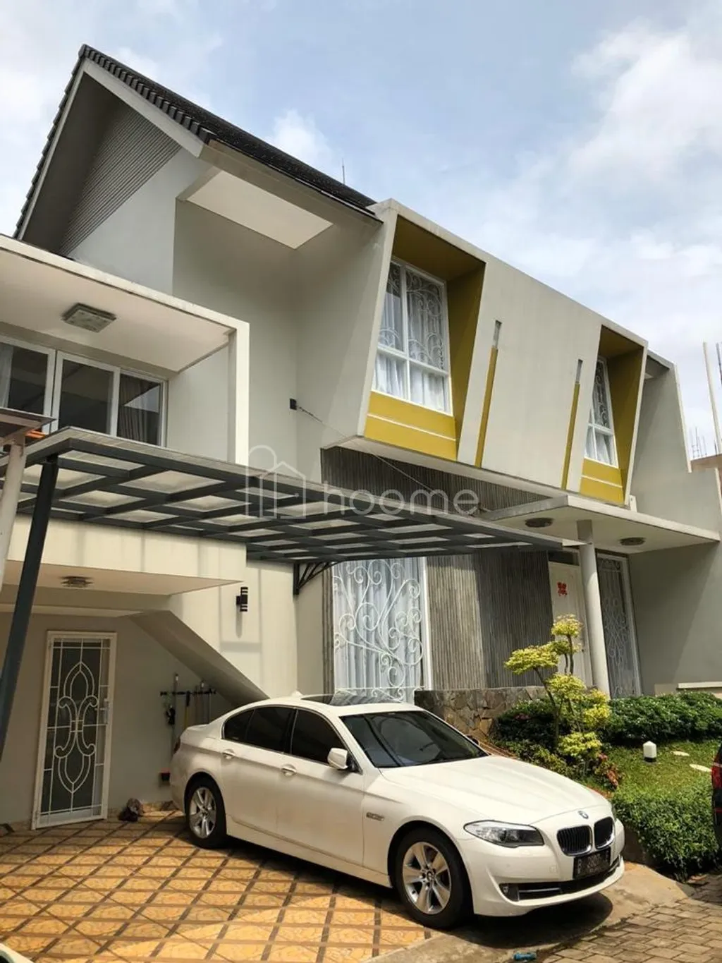 Dijual Rumah Full Furnished LT 134 LB 161 Lokasi Strategis Siap Huni