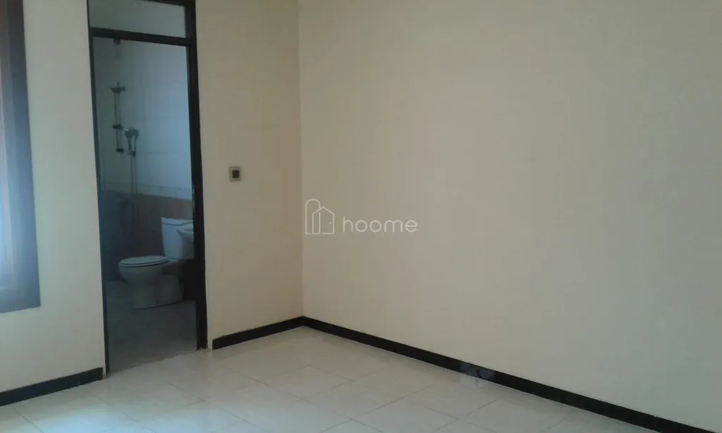 Sewa Rumah 3KT 2 Lt Di Jemursari Regency One gate dekat Raya, Tenggilis, A Yani