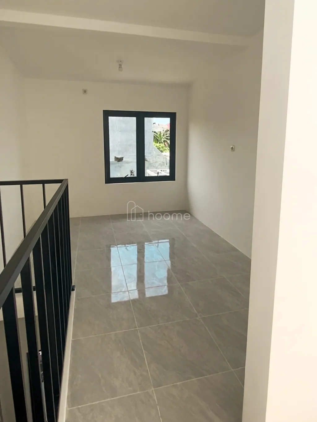 Rumah 370jt 2 Lantai SHM di Gununganyar MERR Lokasi Strategis