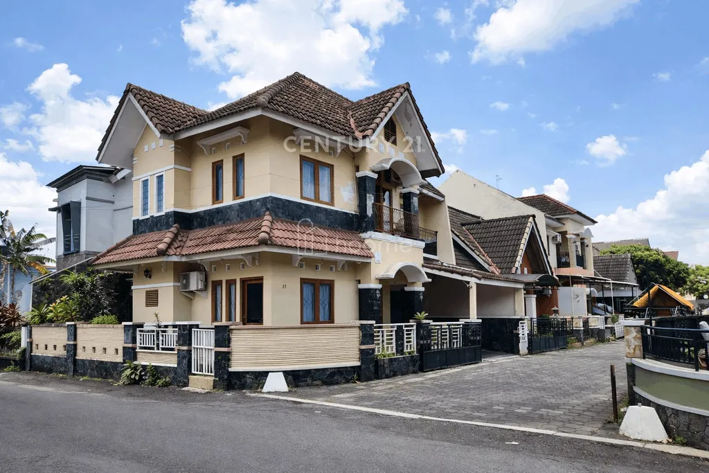 JUAL RUMAH Lokasi Emas Ring 1 UGM Sinduadi Sleman Hitung Harga Tanah Saja