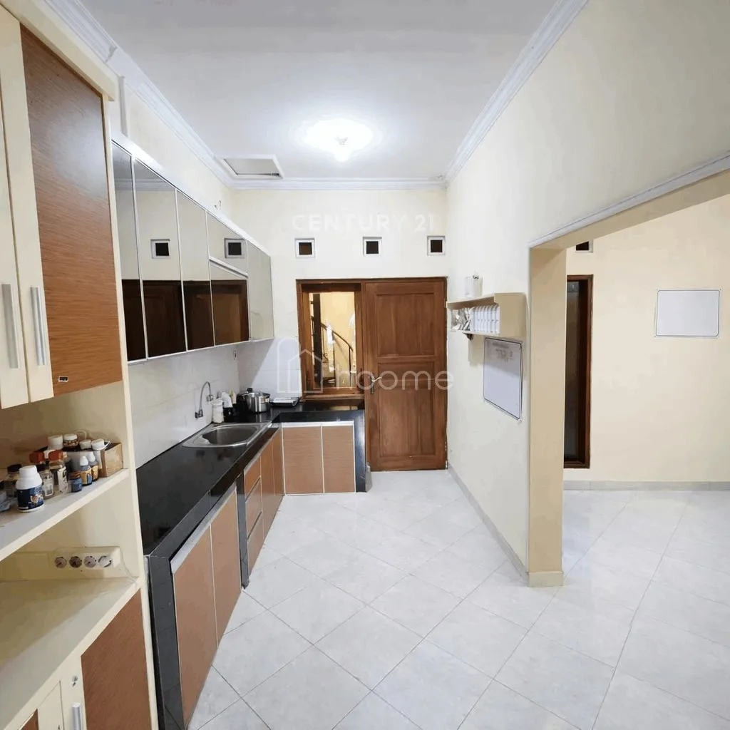 JUAL RUMAH Lokasi Emas Ring 1 UGM Sinduadi Sleman Hitung Harga Tanah Saja