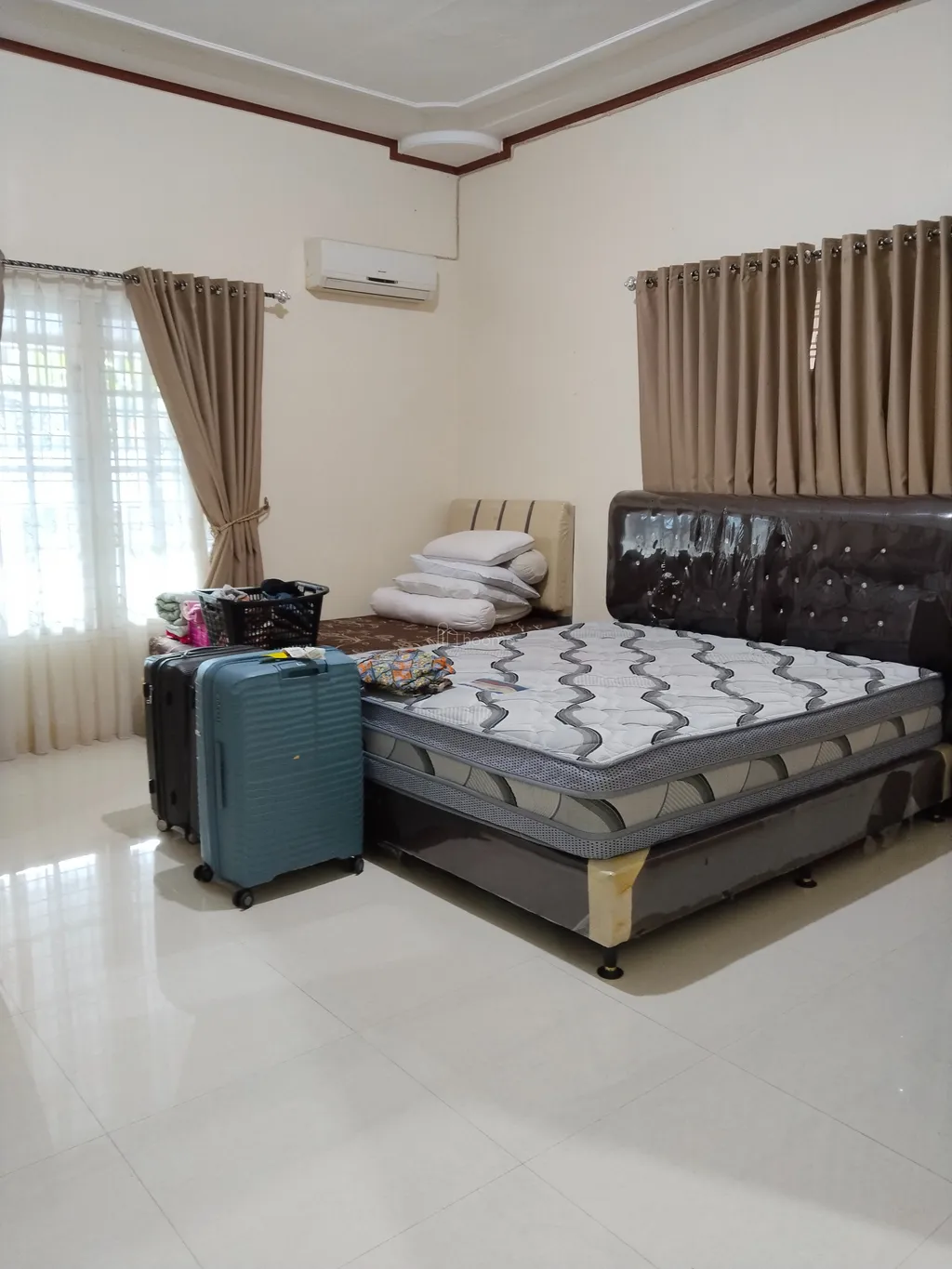 Disewakan Rumah Purnama Pontianak Selatan, Lengkap Dengan Perabot, Lingkungan Aman, Bebas Banjir