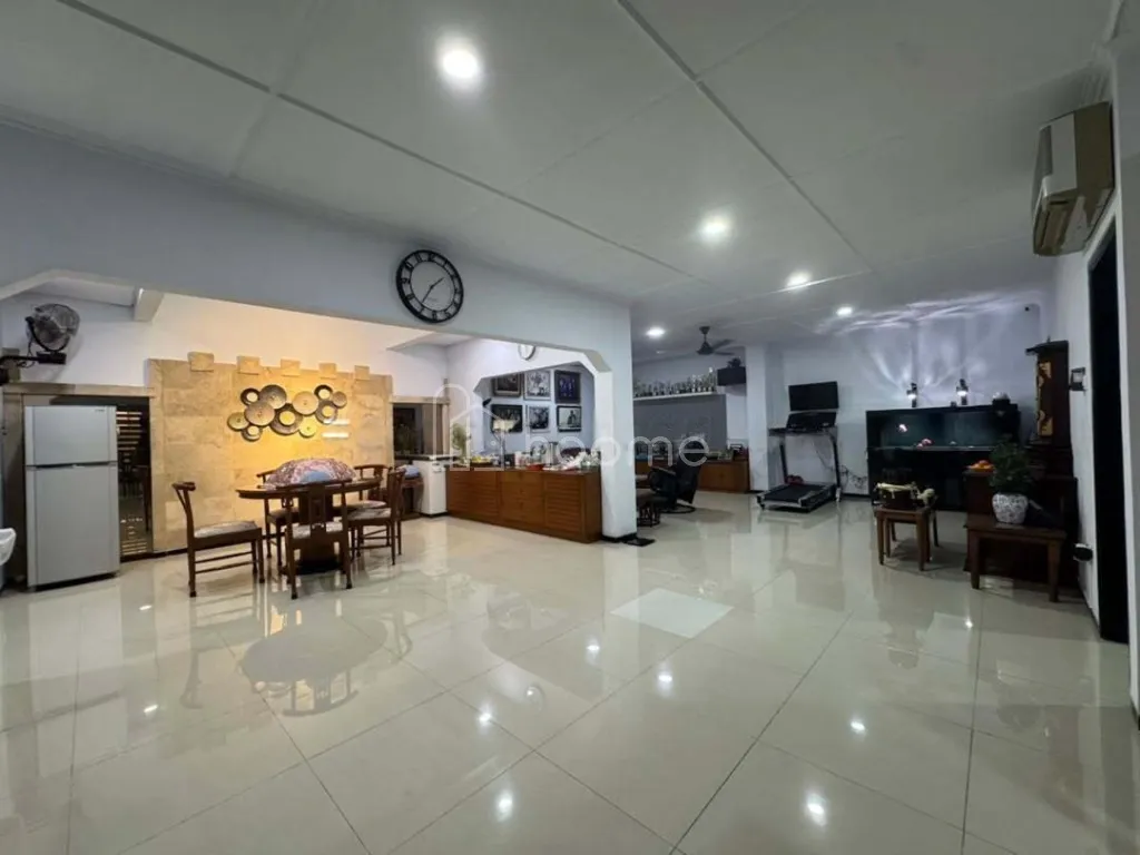 Dijual Rumah Lokasi Strategis Bebas Banjir Nyaman Siap Pakai