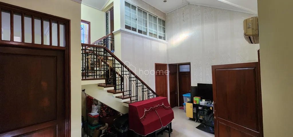 Jual Harga murah Rumah Citraland, Taman Internasional dekat Gwalk — foto 1 dari 5