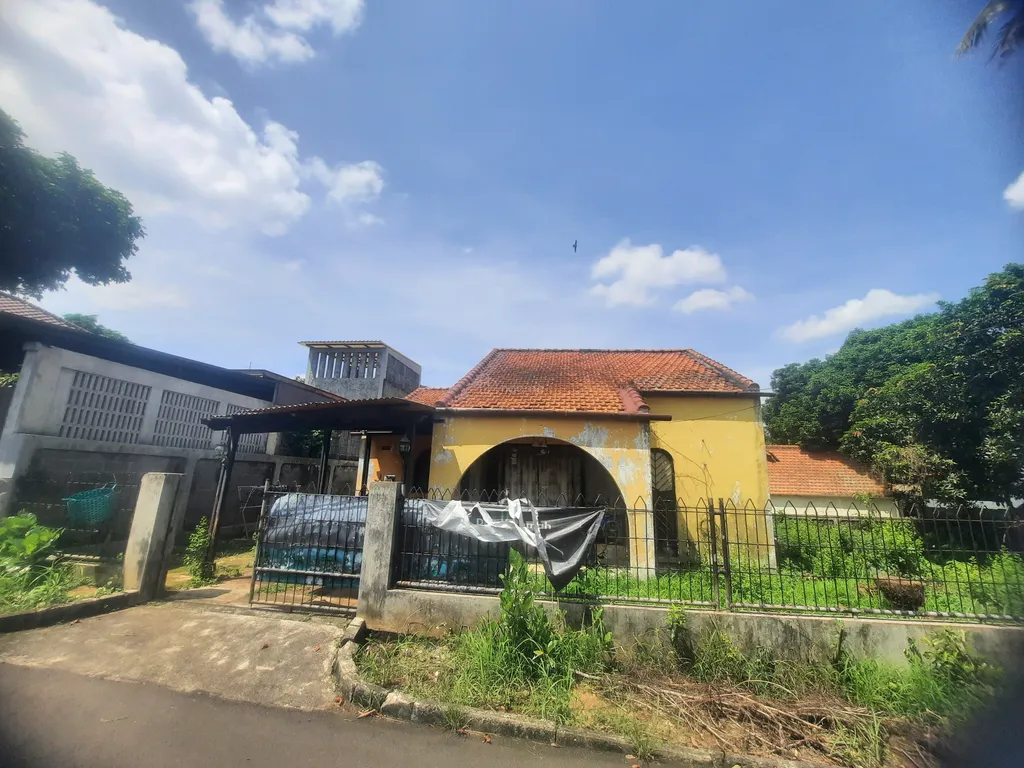 FOR SALE BANGUN + TANAH STRATEGIS