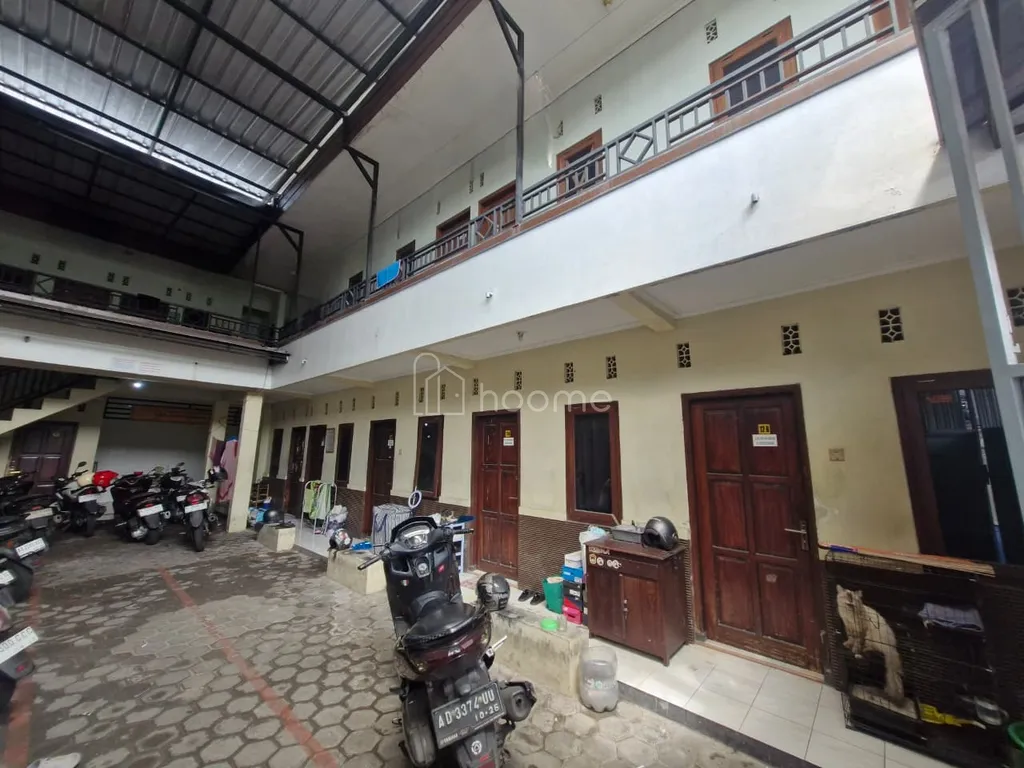 DIJUAL!!! Kost Strategis Solo 25 Kamar | Dekat RS Dr. Oen & UNS | Usaha Langsung Jalan