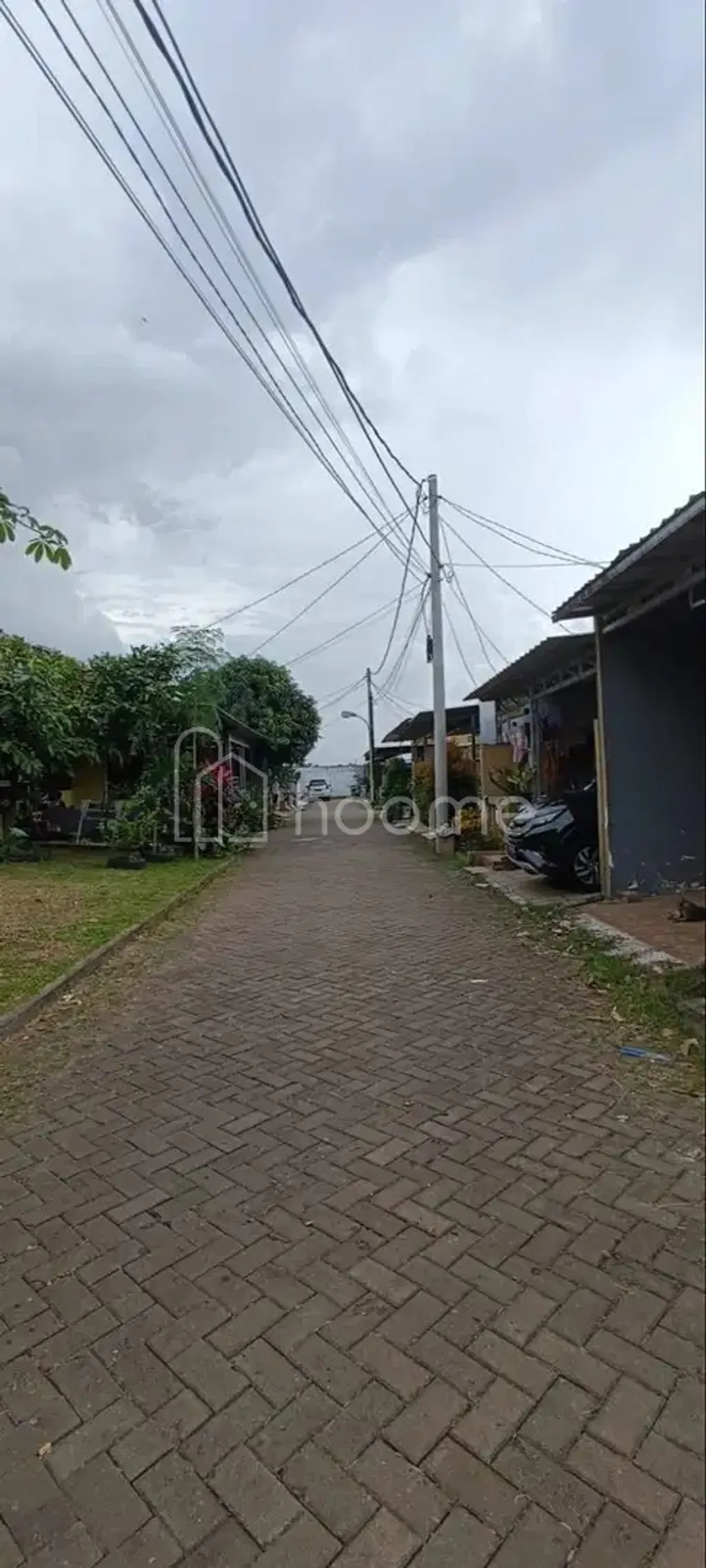 DIJUAL SEGERA RUMAH HOOK DEPAN TAMAN – GRAHA PONDOK PETIR, DEPOK