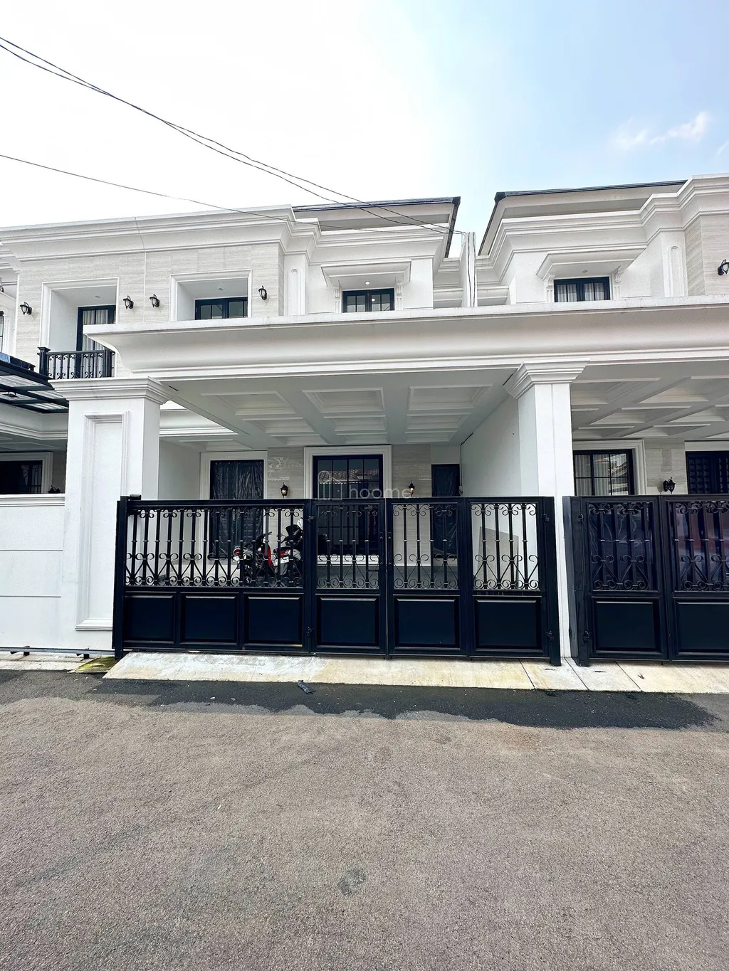 Di jual rumah clasik di cibubur ciracas