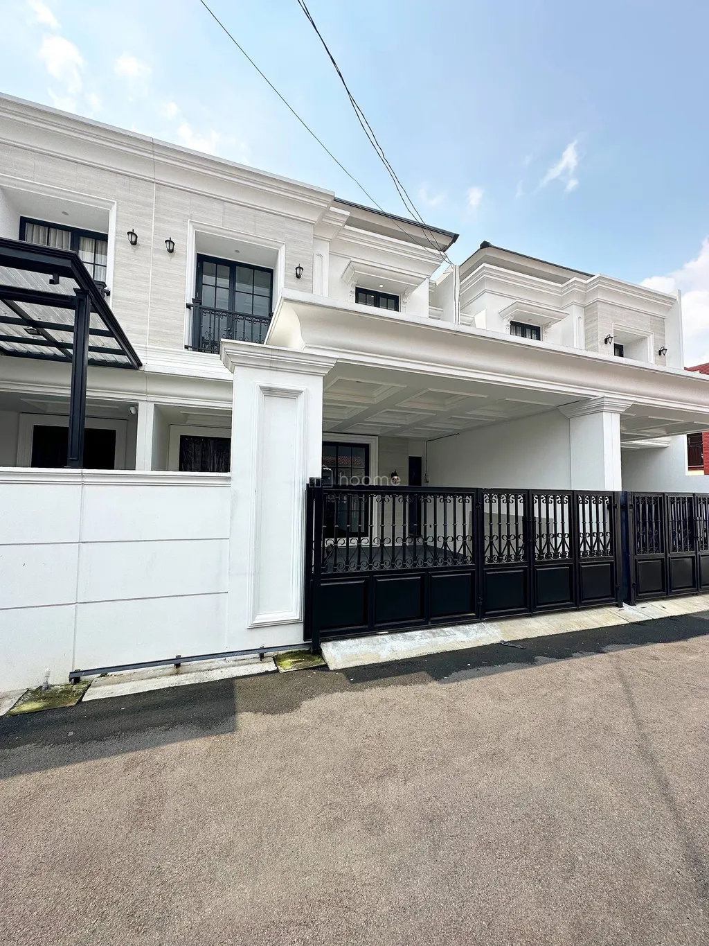 Di jual rumah clasik di cibubur ciracas