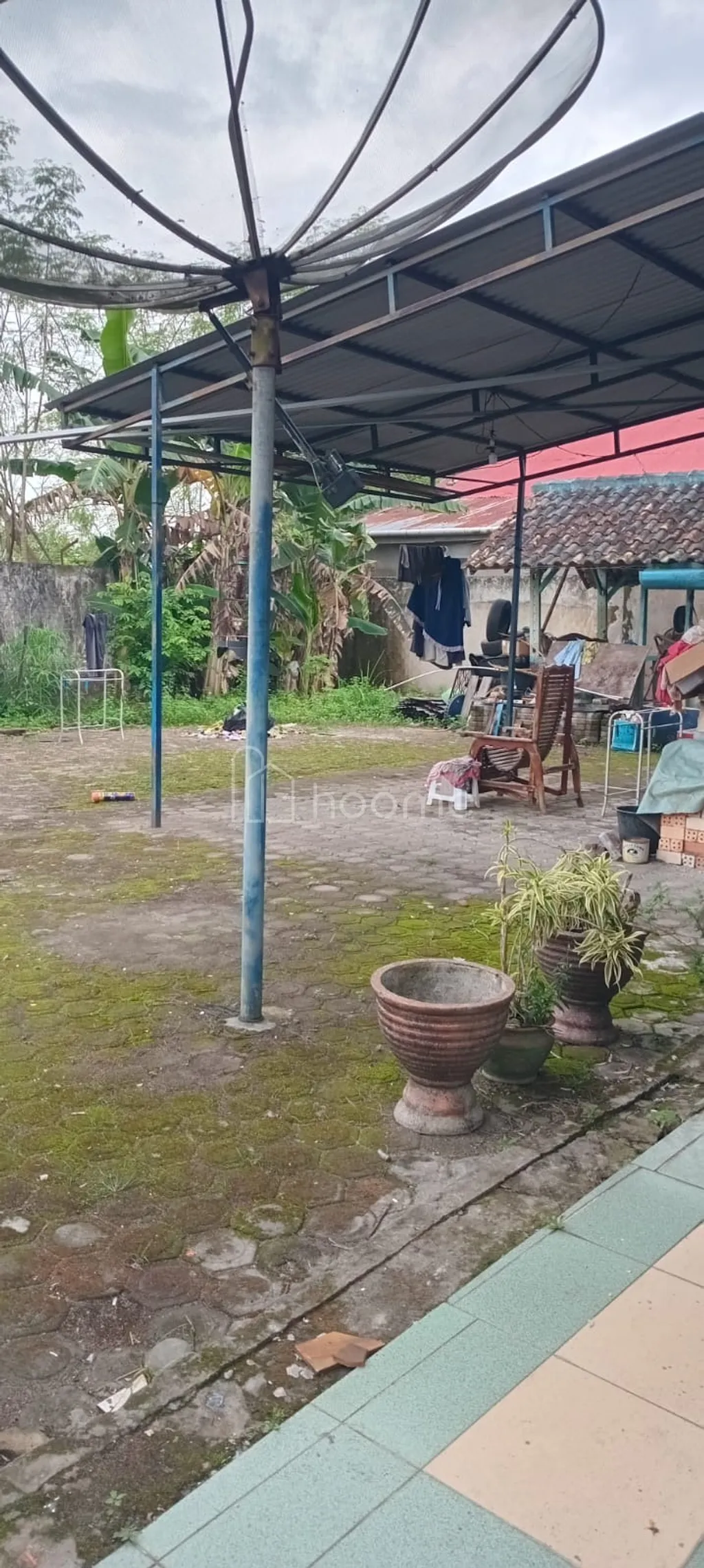 Rumah 2 Lantai Halaman Luas