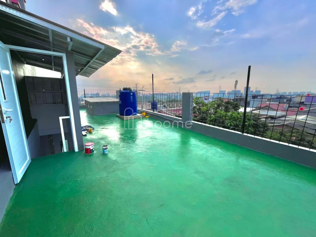 Disewa Ruko Hijau Aesthetic Modern 3 Lantai Jakarta Timur — foto 1 dari 4