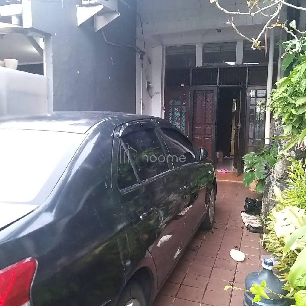 Dijual Rumah 2 Lantai Dijual di Menteng (Jl. Lembang) — foto 1 dari 4