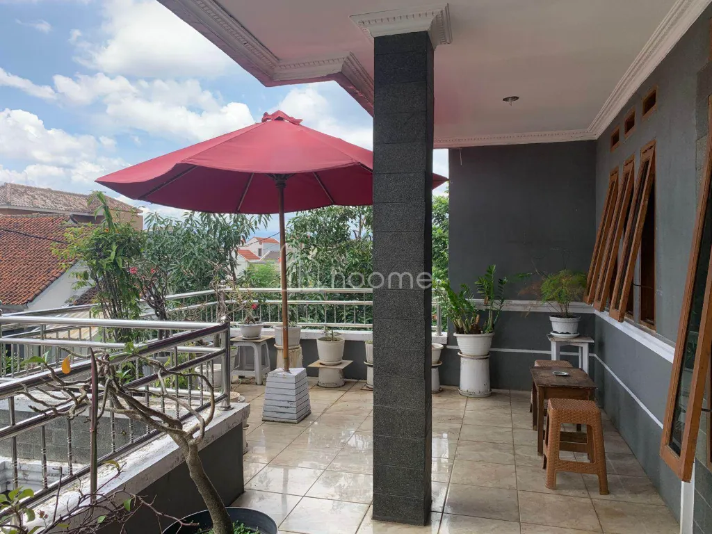 Dijual Rumah DIJUAL CEPAT  Rumah 2 Lantai Ciwastra Kota Bandung — foto 1 dari 4