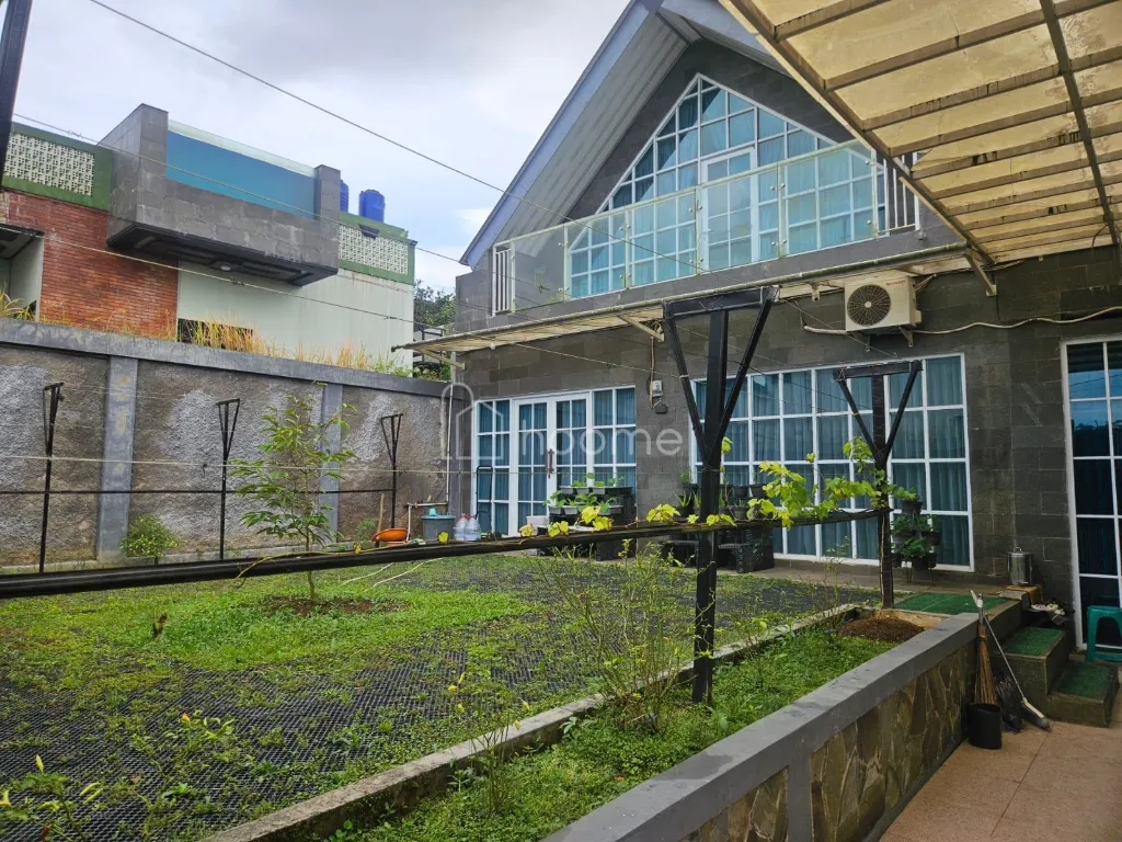 Dijual Villa glass villa 999 — foto 3 dari 4